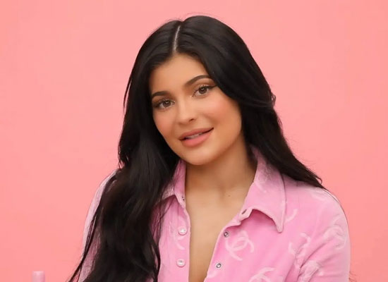 Kylie Jenner donates 1 million dollars for COVID 19 relief fund!