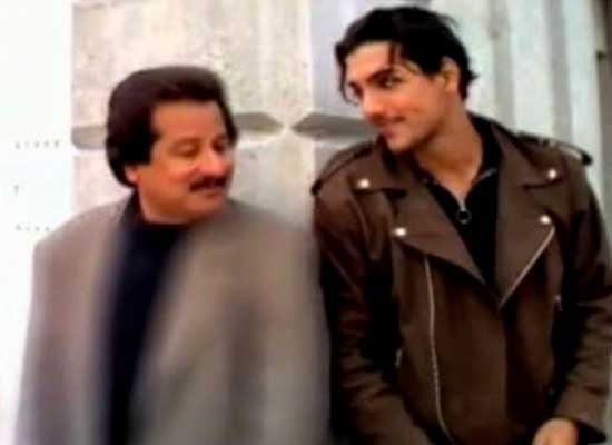 John Abraham mourns Pankaj Udhas' demise with an old photo!