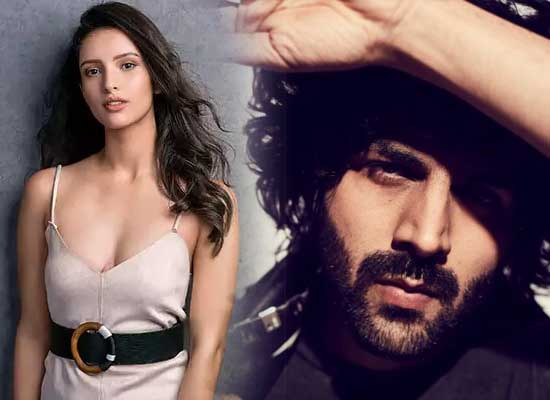 Kartik Aaryan in awe of his co-actresses for their hard work!