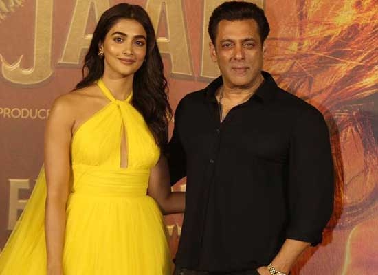 Pooja Hegde opens up on to her dating rumours with Salman Khan!