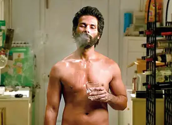 I don't endorse smoking at all, says Shahid Kapoor on playing a smoker!