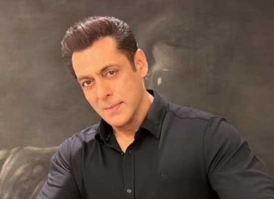 Salman Khan thanks fans for loving Kisi Ka Bhai Kisi Ki Jaan!