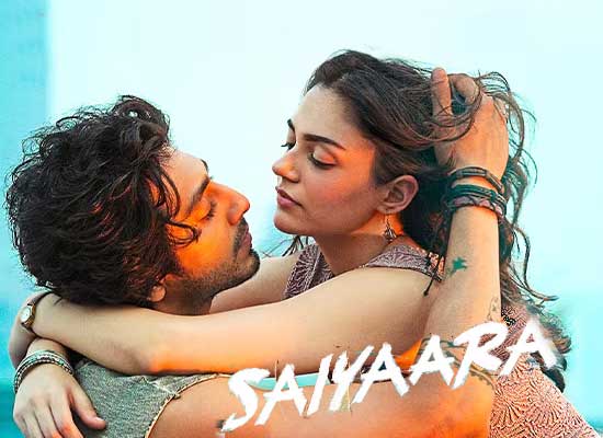 Mohit Suri Magic: 'Saiyaara' Teaser Unveils Ahaan Panday and Aneet Padda's Heart-Melting Saga!