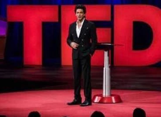 I sell dreams and I peddle love to millions of people back home, says SRK!