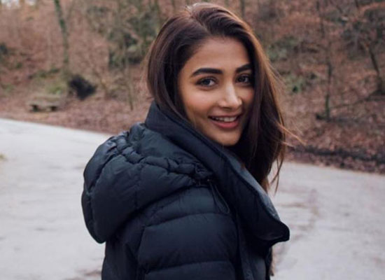 Pooja Hegde to share her wanderlust moments in a latest snap!