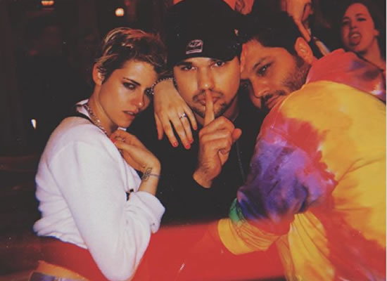 Kristen Stewart reunites with her costar Taylor Lautner at the latter's birthday party!