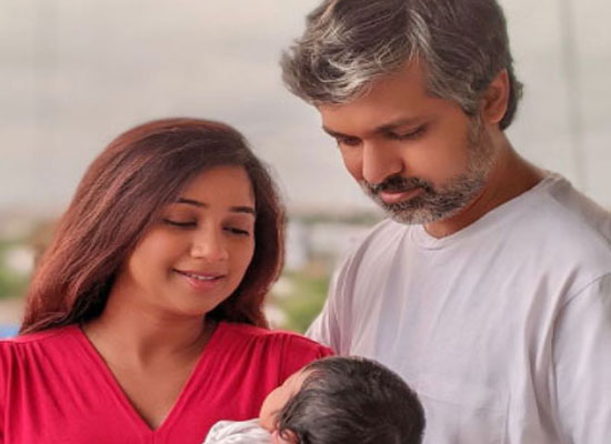 Shreya Ghoshal to share her son Devyaan's first pic in a loveable post!