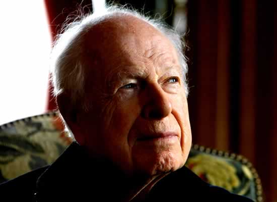 Visionary British stage director Peter Brook passes away at 97!