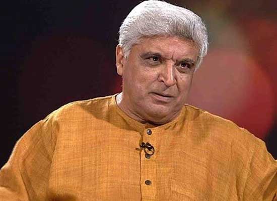 Javed Akhtar recalls living on streets of Mumbai!