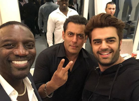 Salman Khan's lovely selfie with American singer Akon!
